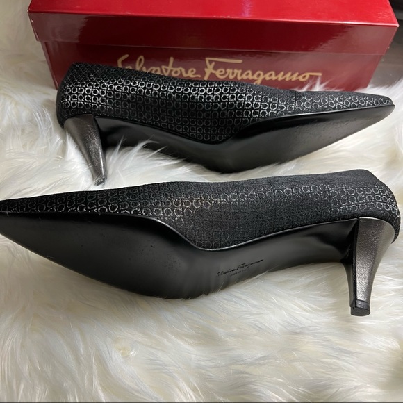 Salvatore Ferragamo pointy high heels - Picture 8 of 13